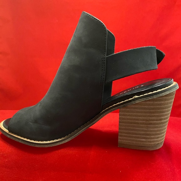 Chinese Laundry Caleb Peep Toe Booties - Picture 4 of 9